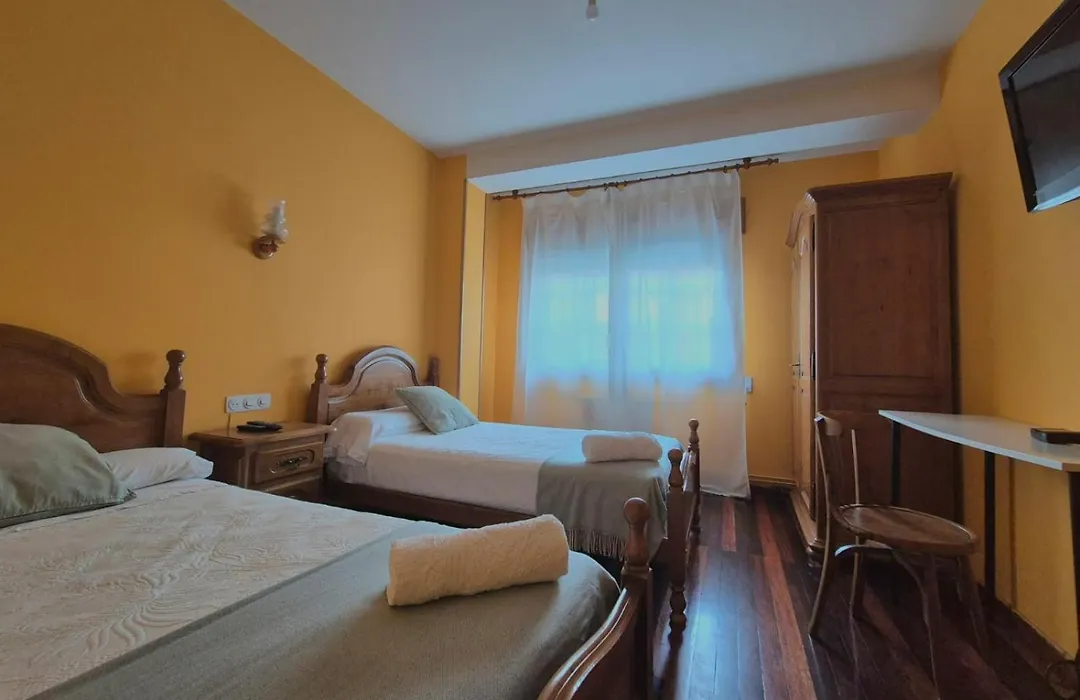 Hostal Galicia-1